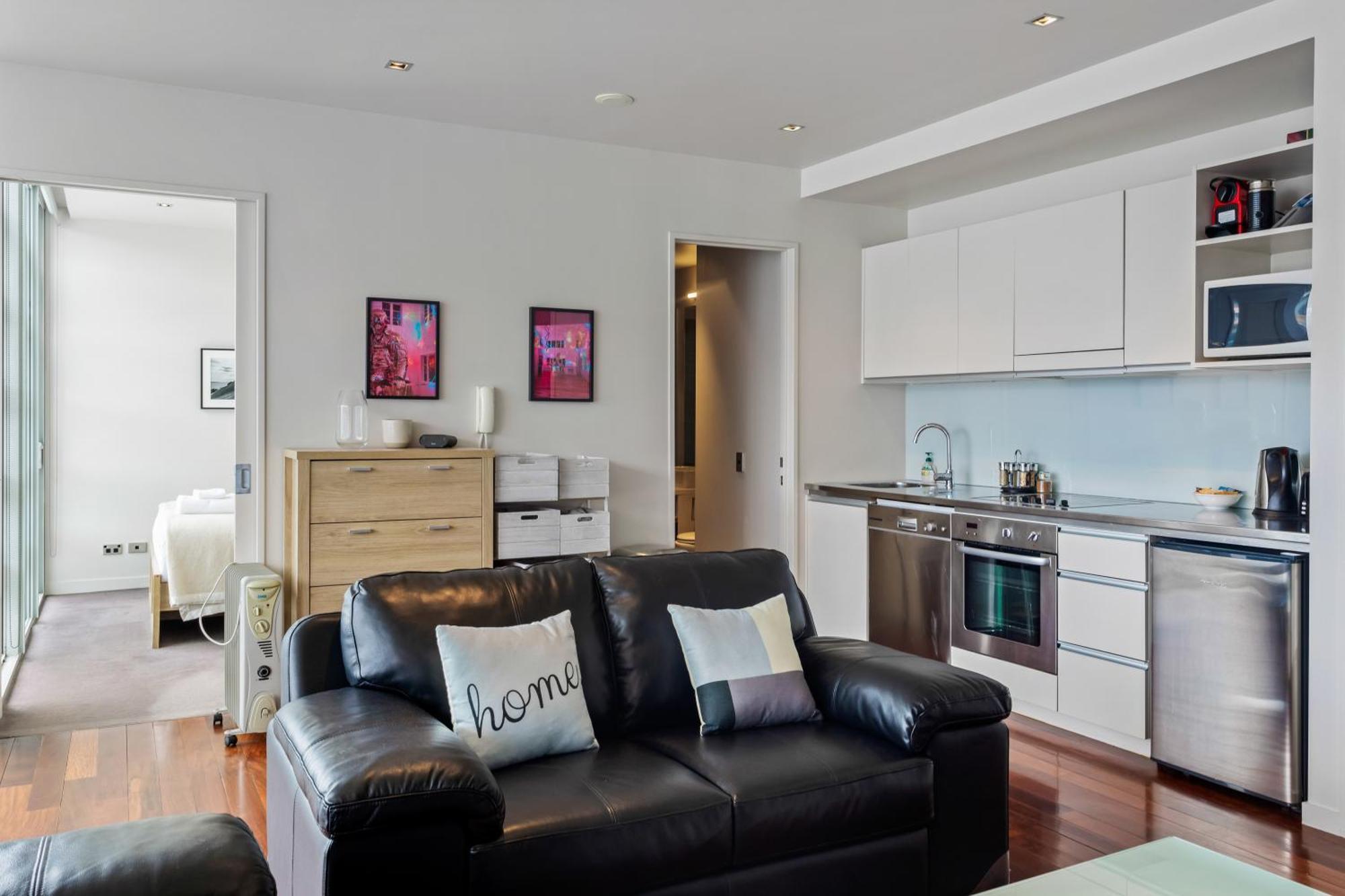 Apartment Marina Luxe Retreat W Carpark-pool-spa-gym-sauna *