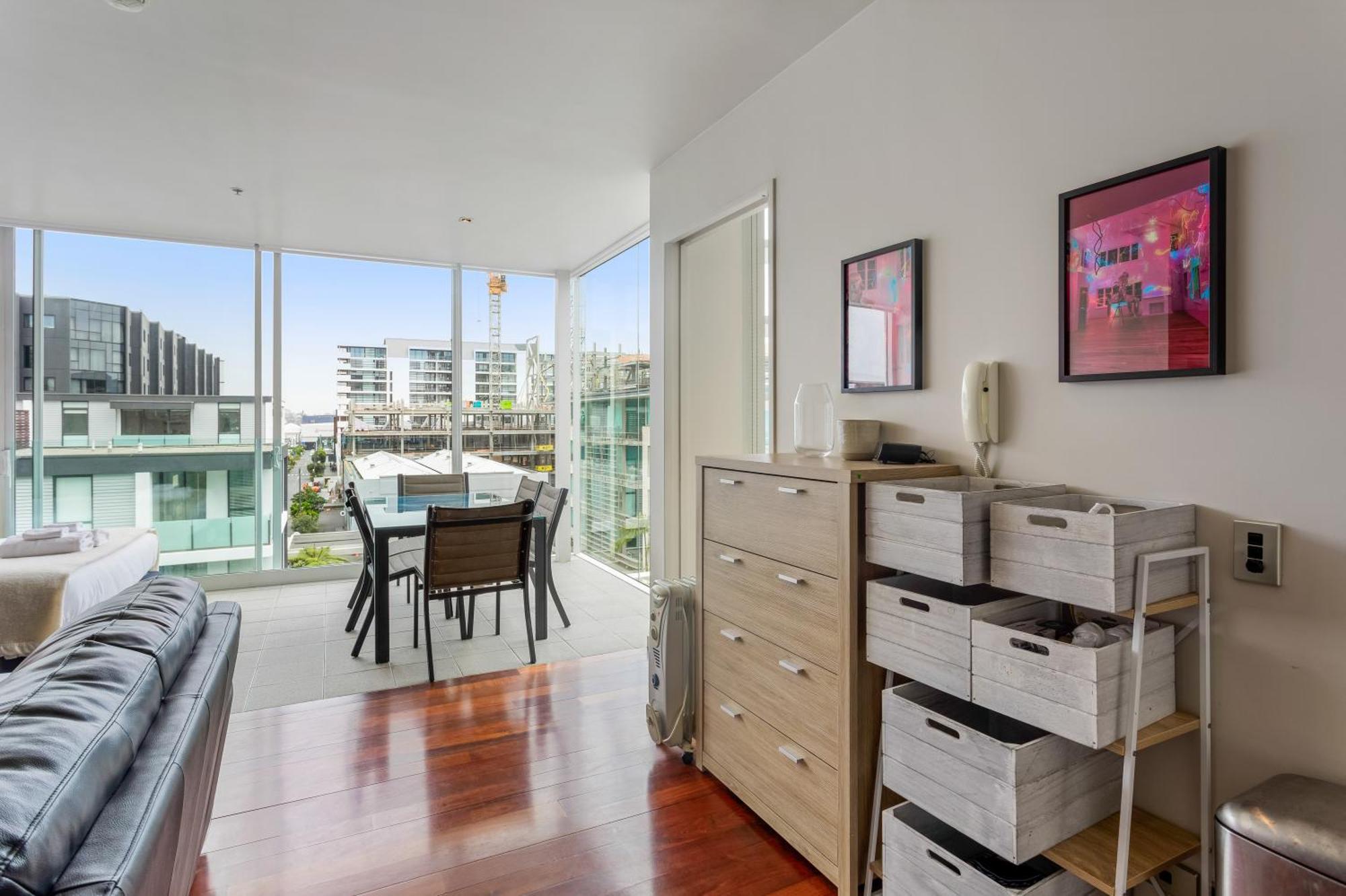 Apartment Marina Luxe Retreat W Carpark-pool-spa-gym-sauna