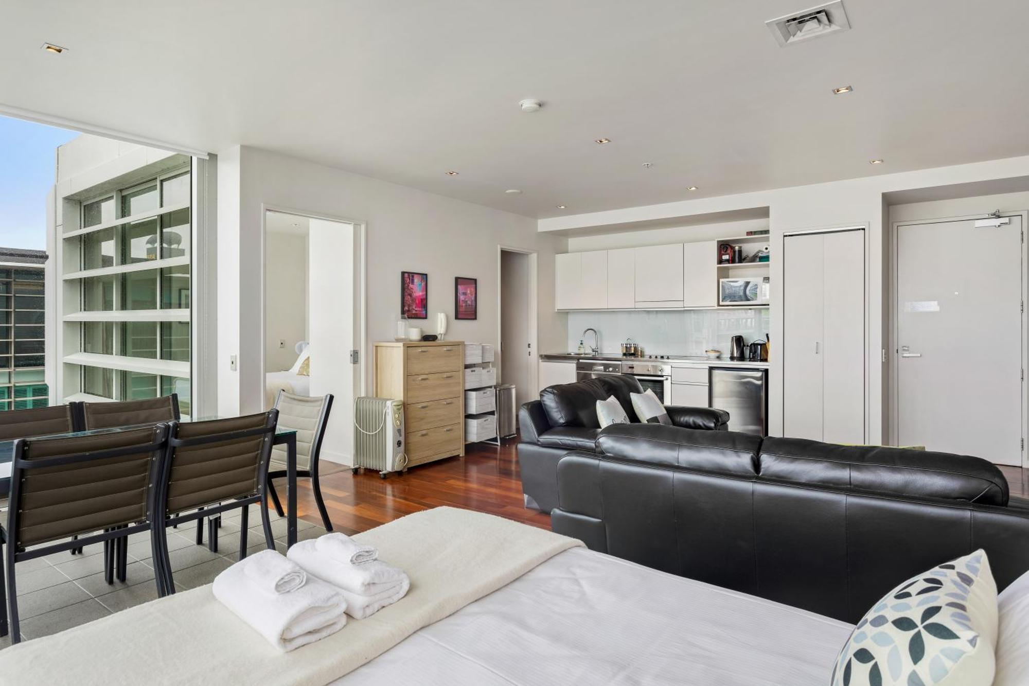 Marina Luxe Retreat W Carpark-pool-spa-gym-sauna Apartment *