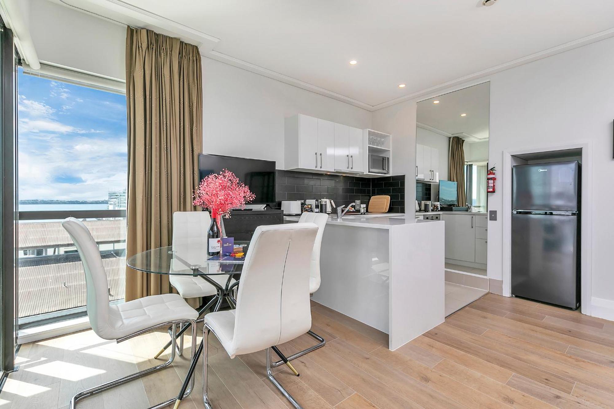 Exquisite Sun Soaked Corner Apartment