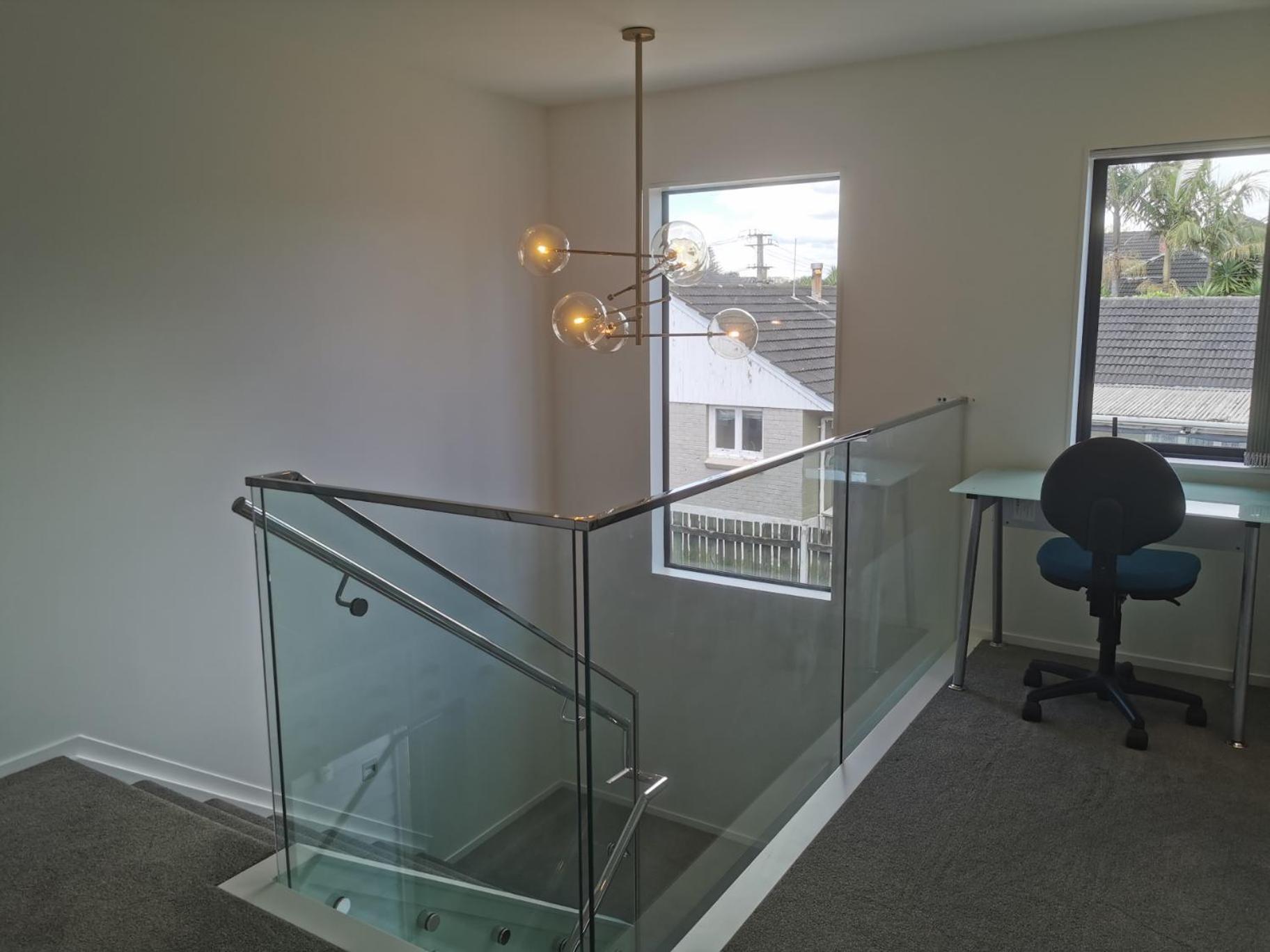 Lovely House In Central Papatoetoe Bed & Breakfast *