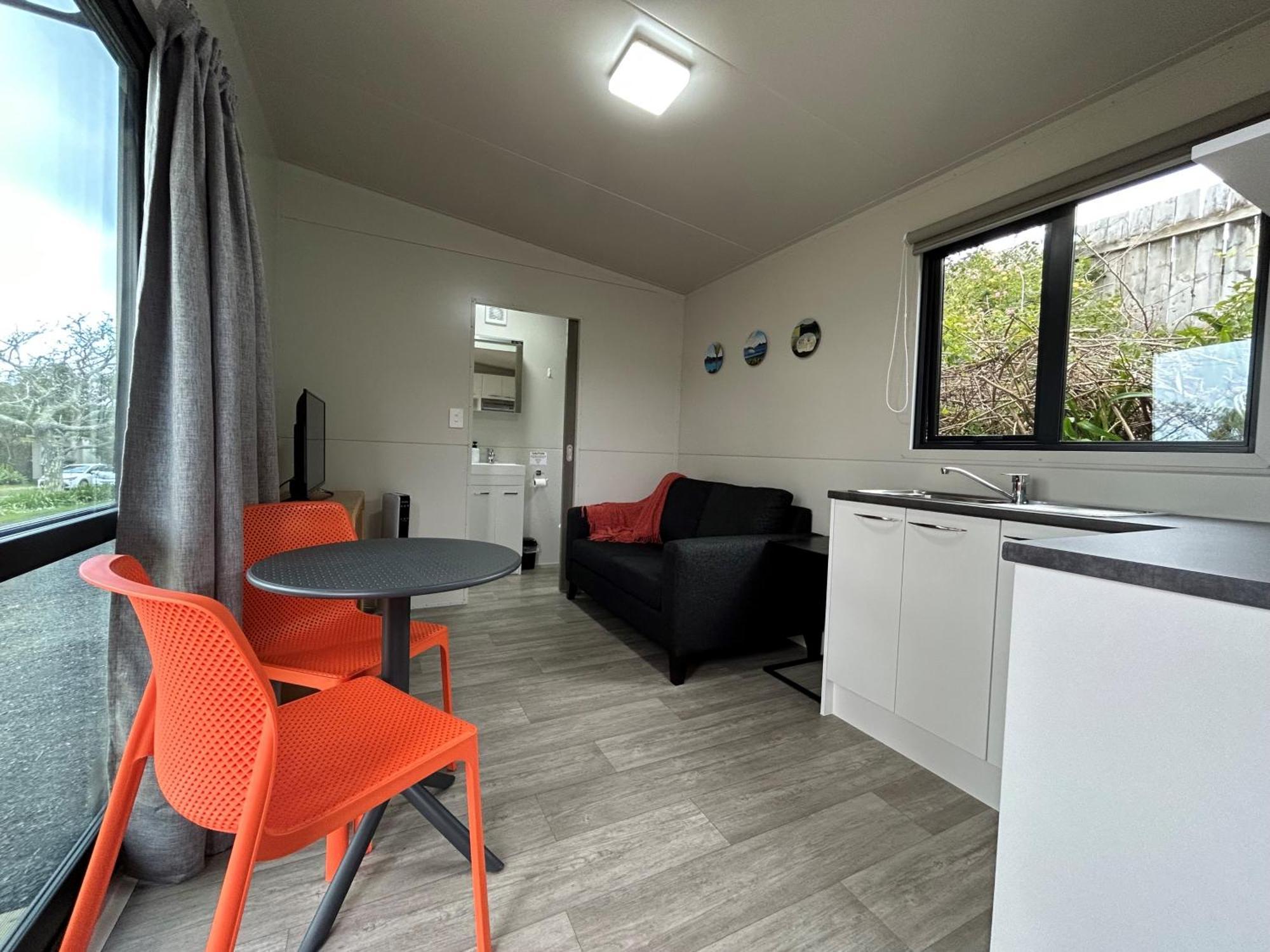 Takapuna * Auckland
