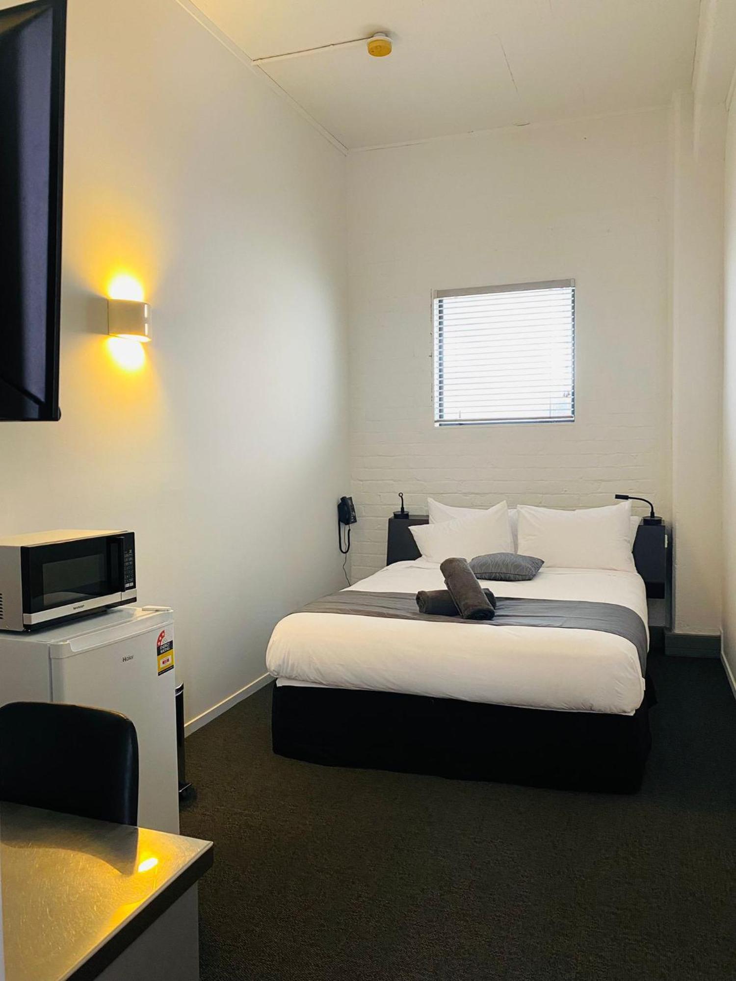 Hotel Gamma *