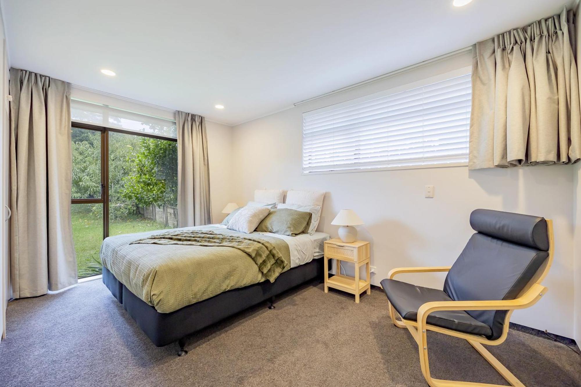 Holiday home Entire House With Pool, Auckland