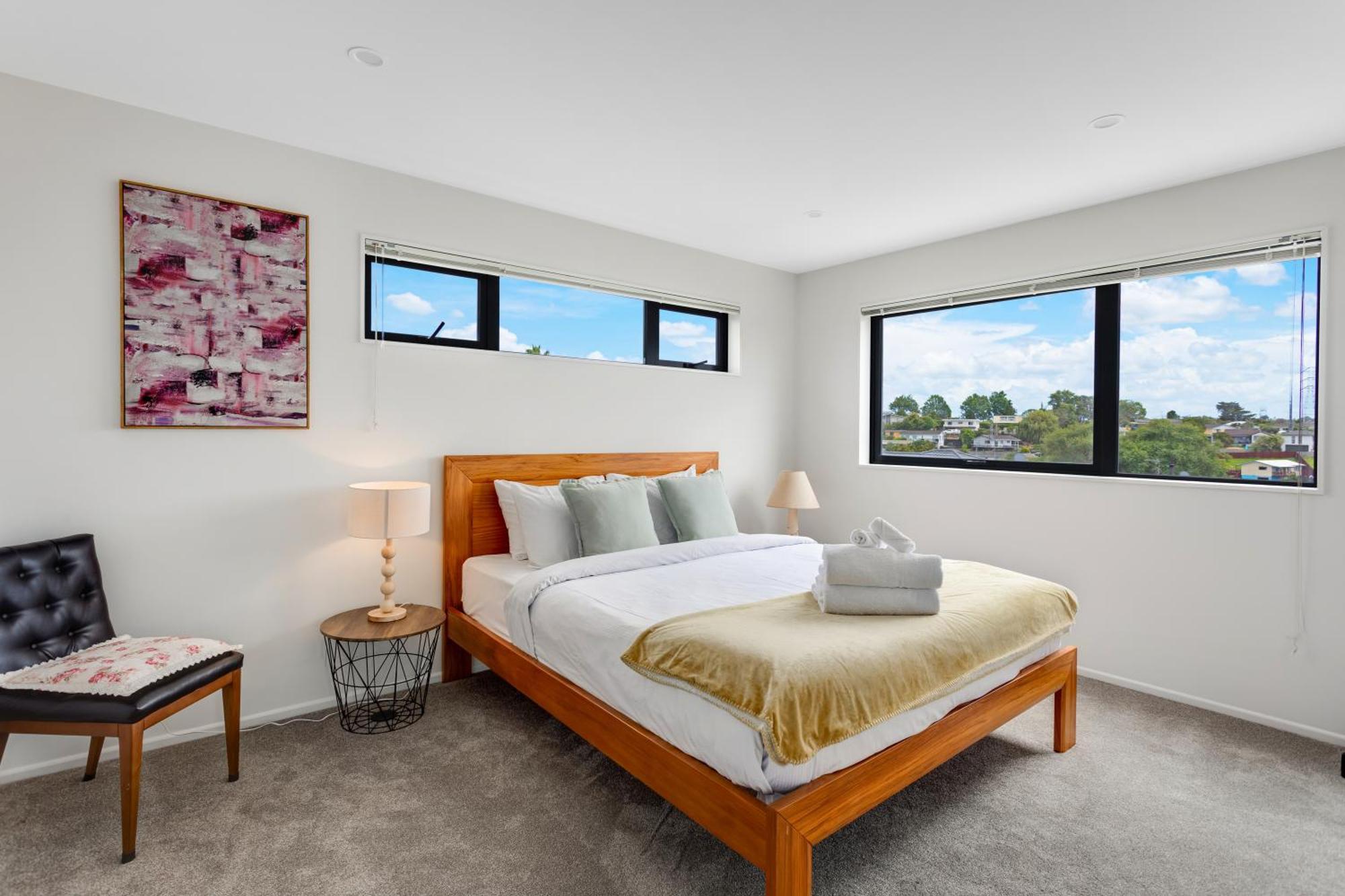 Apartment Sleek Vista Townhouse With Deck And Air-con *