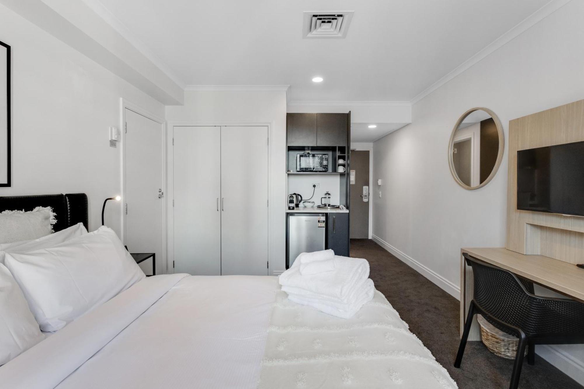 Apartment Metropolitian With Cityscape, Pool And Gym