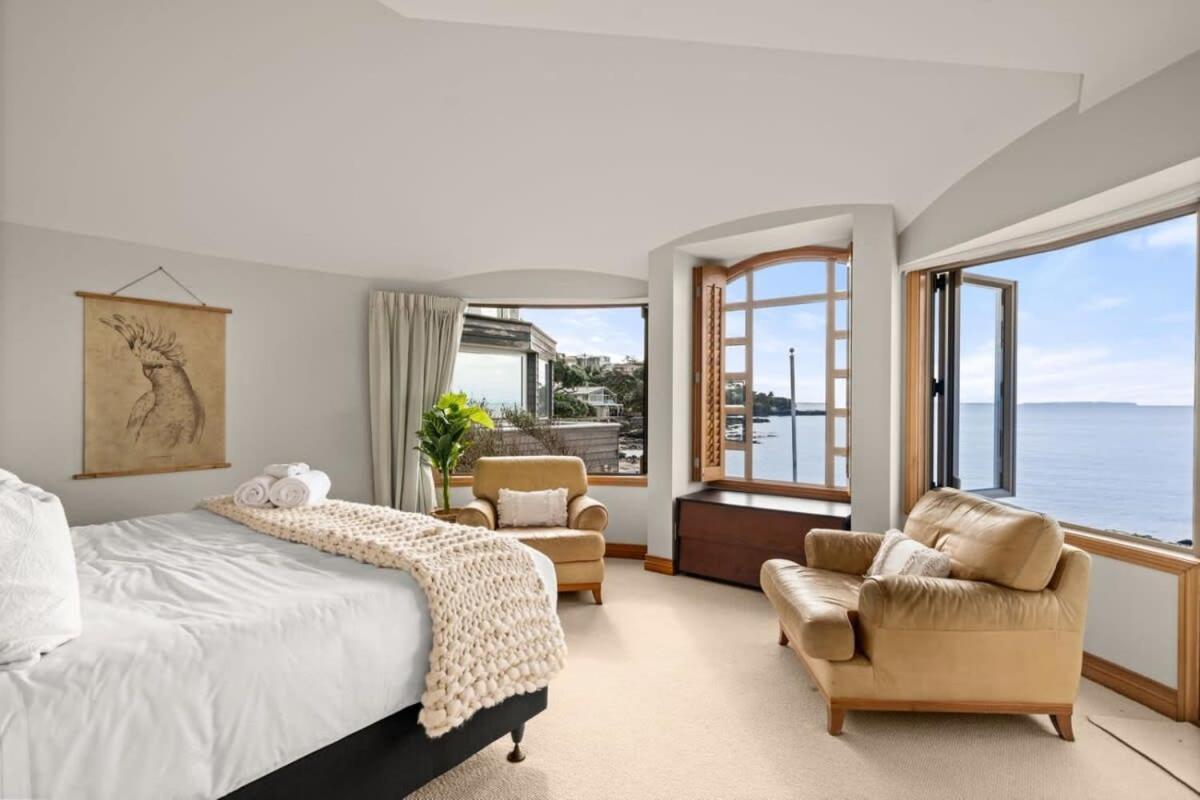 Takapuna Beachfront W Stunning Views * Auckland