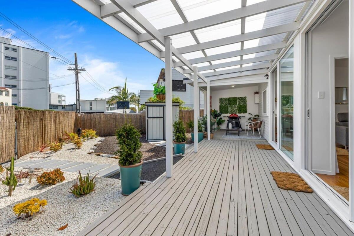 Escape To Kohi - Your Beachside Haven Holiday home Auckland