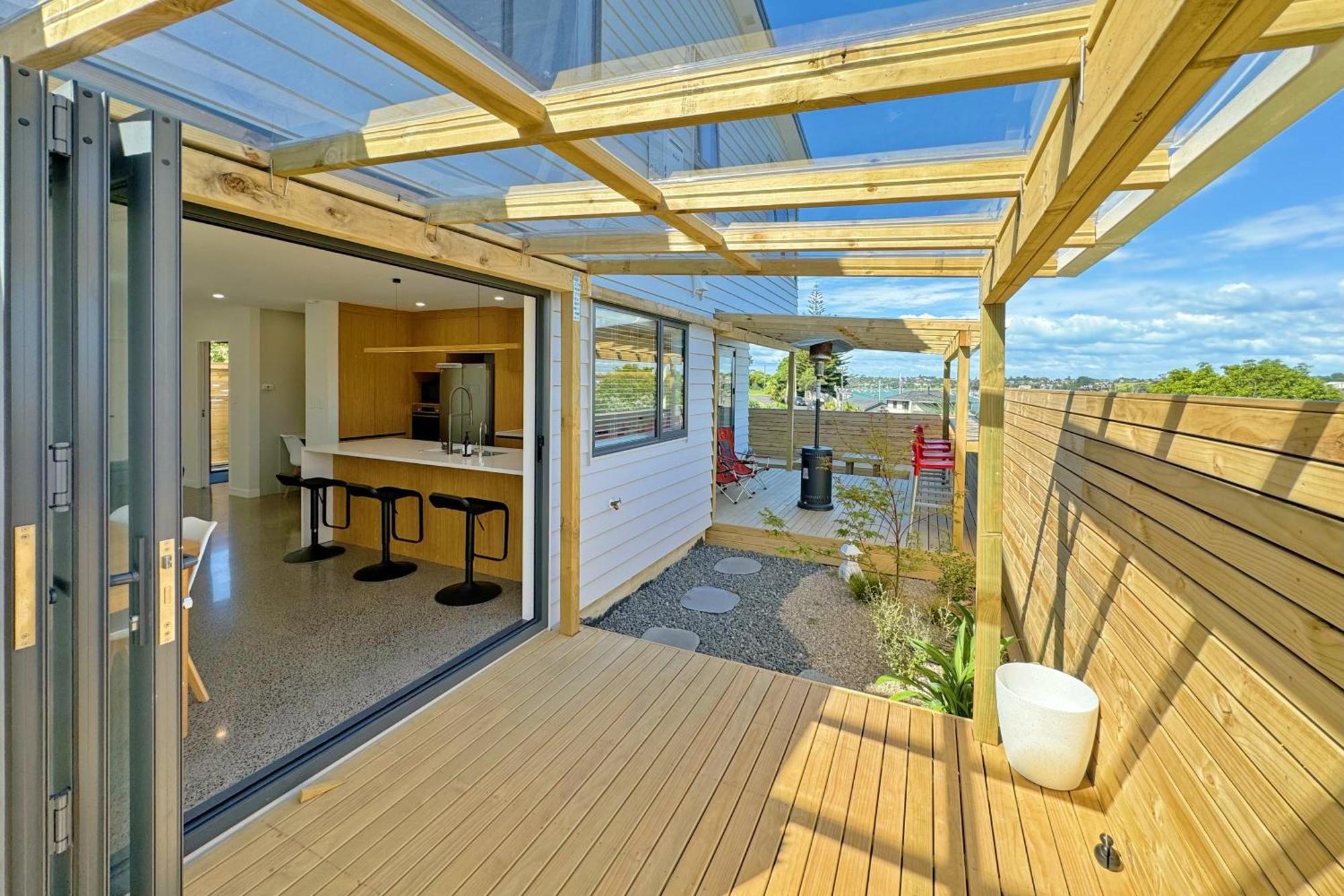 Villa Brand New Retreat: Serene Living In East Auckland