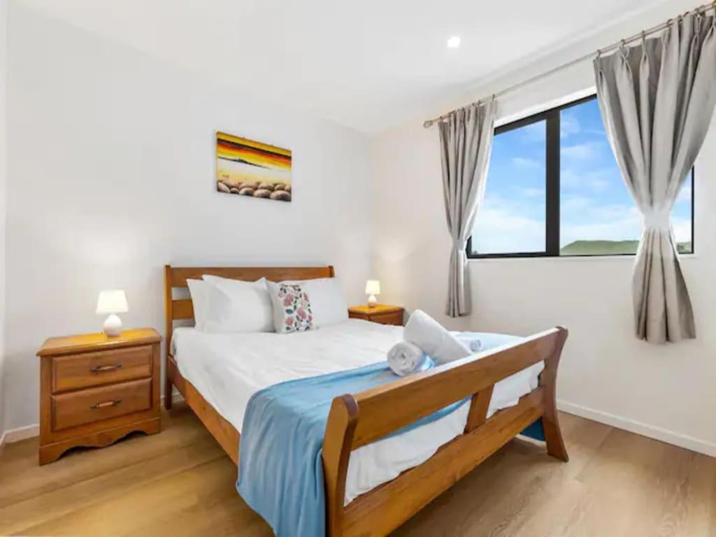 Wonderful Three Bedroom With Garage