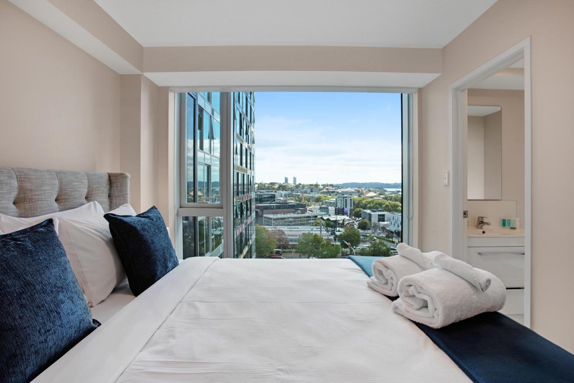 Apartment Hobson With Pool And View
