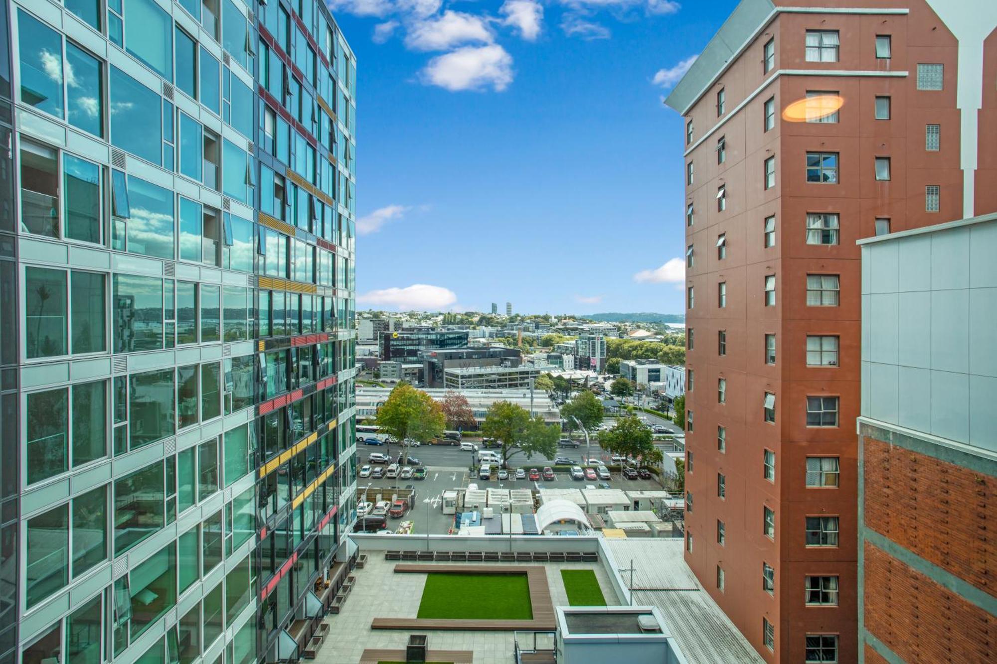 Apartment Hobson With Pool And View
