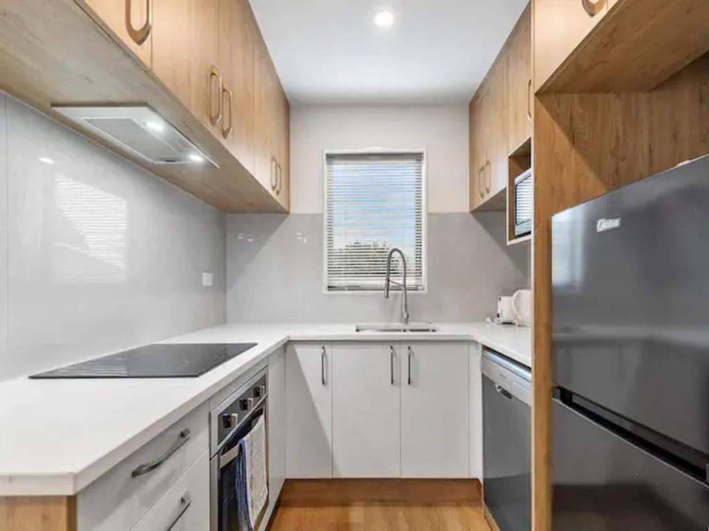Wonderful Three Bedroom With Garage Holiday home