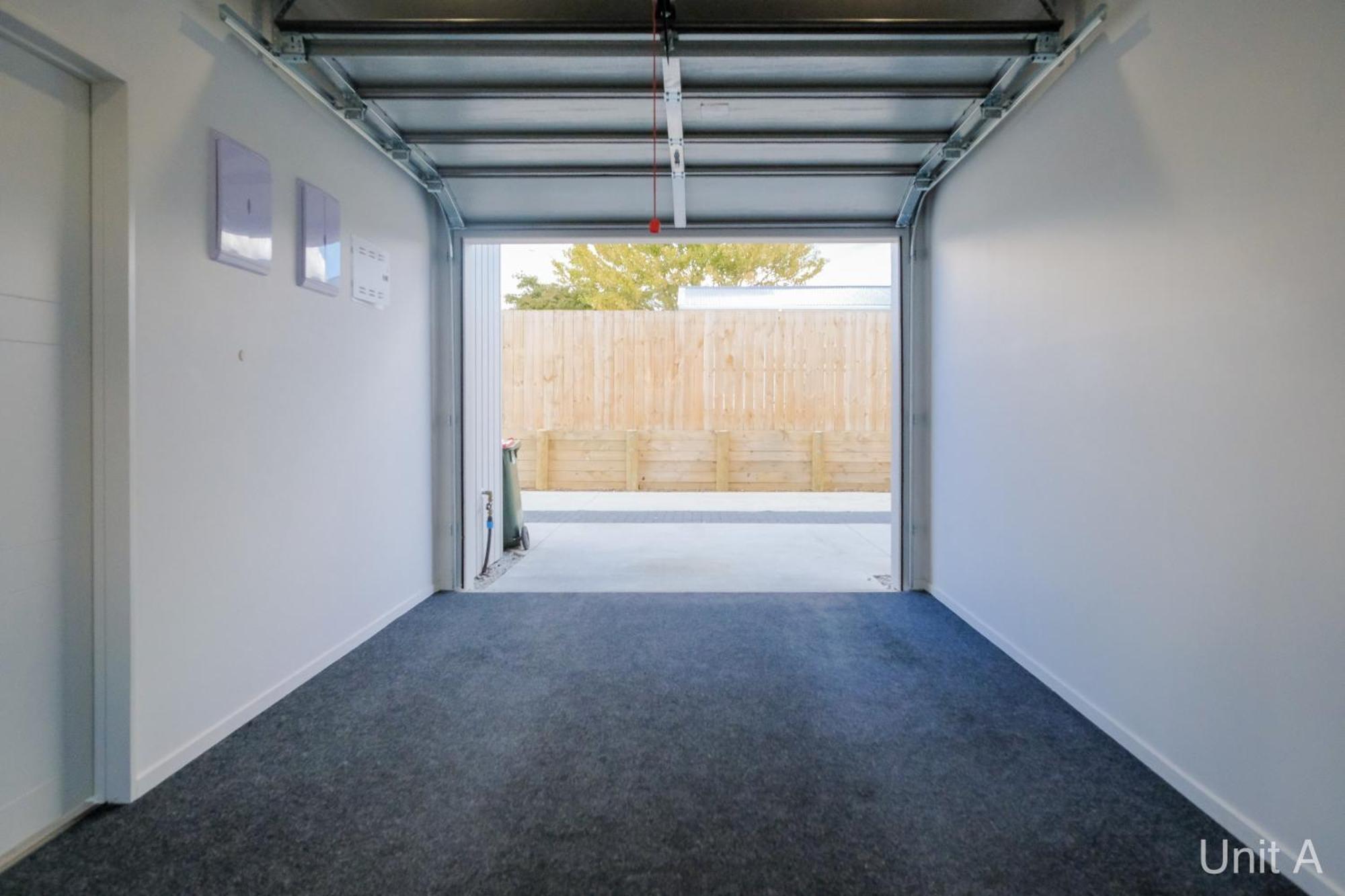 Modern Howick Town House Fibre Wifi Netflix Auckland