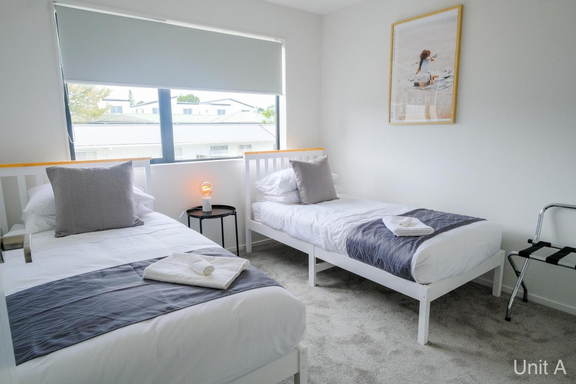 Modern Howick Town House Fibre Wifi Netflix * Auckland