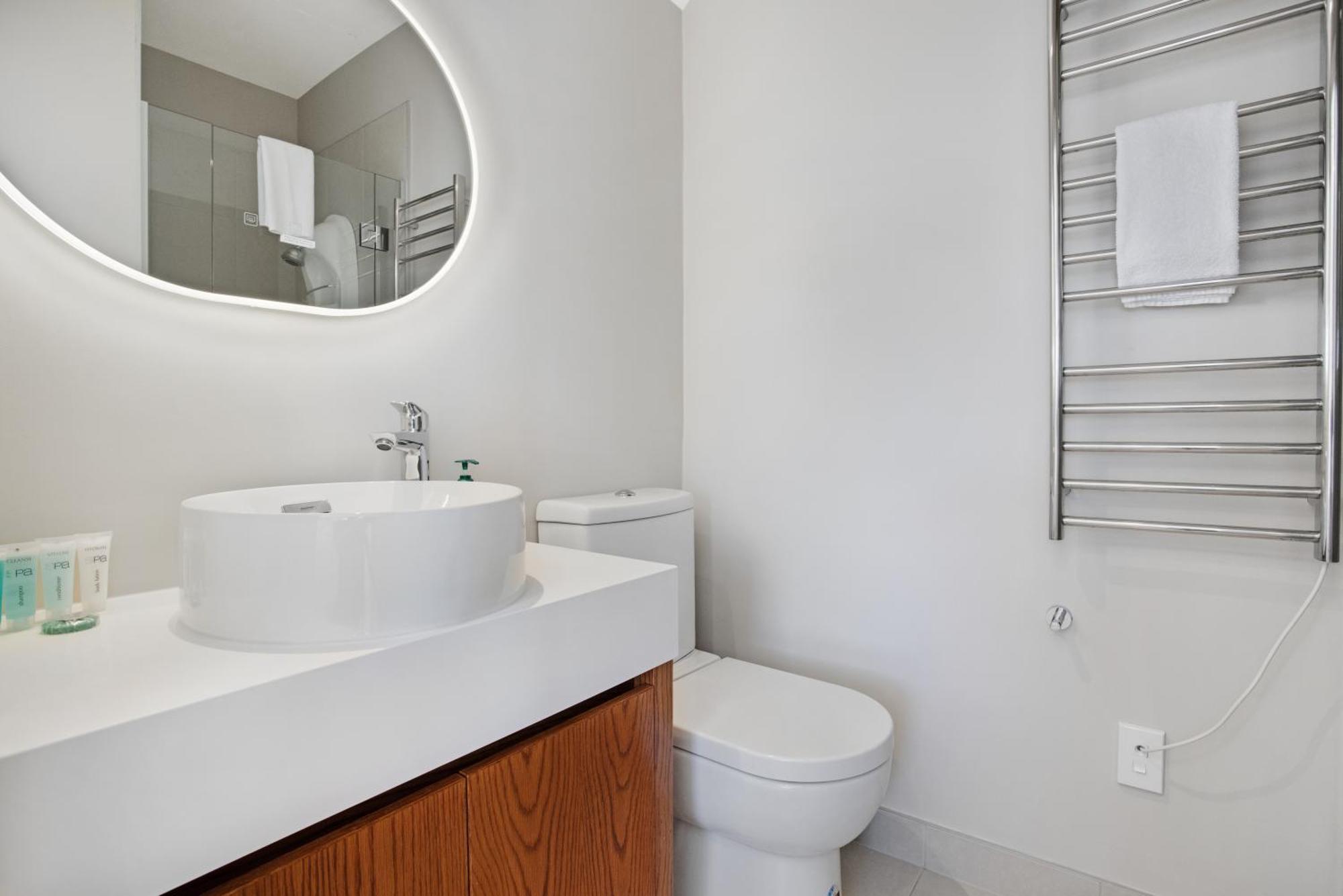Grande Vista 5br Manor With Pool & Mt Eden Views Holiday home *