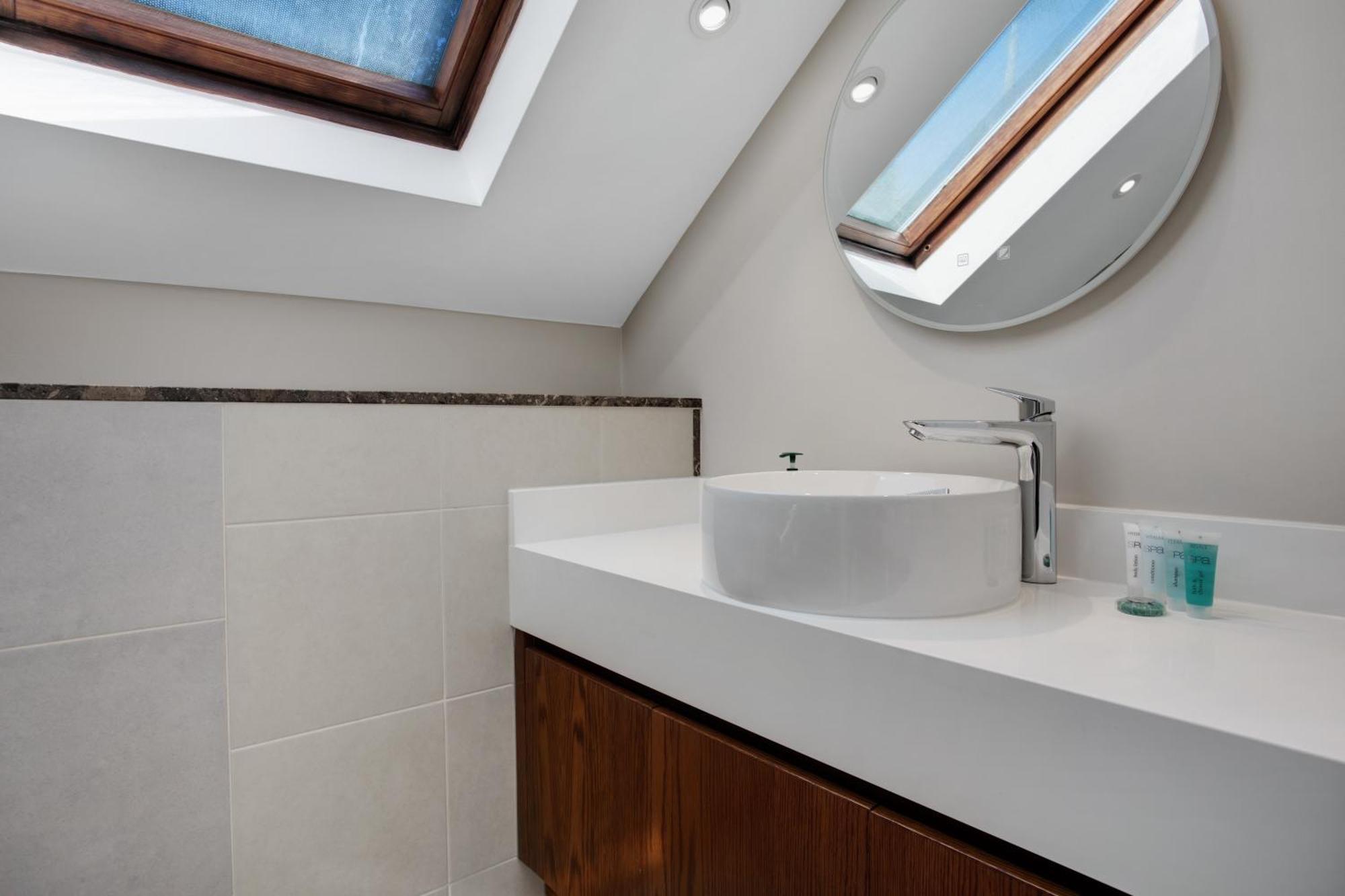 Grande Vista 5br Manor With Pool & Mt Eden Views Holiday home Auckland