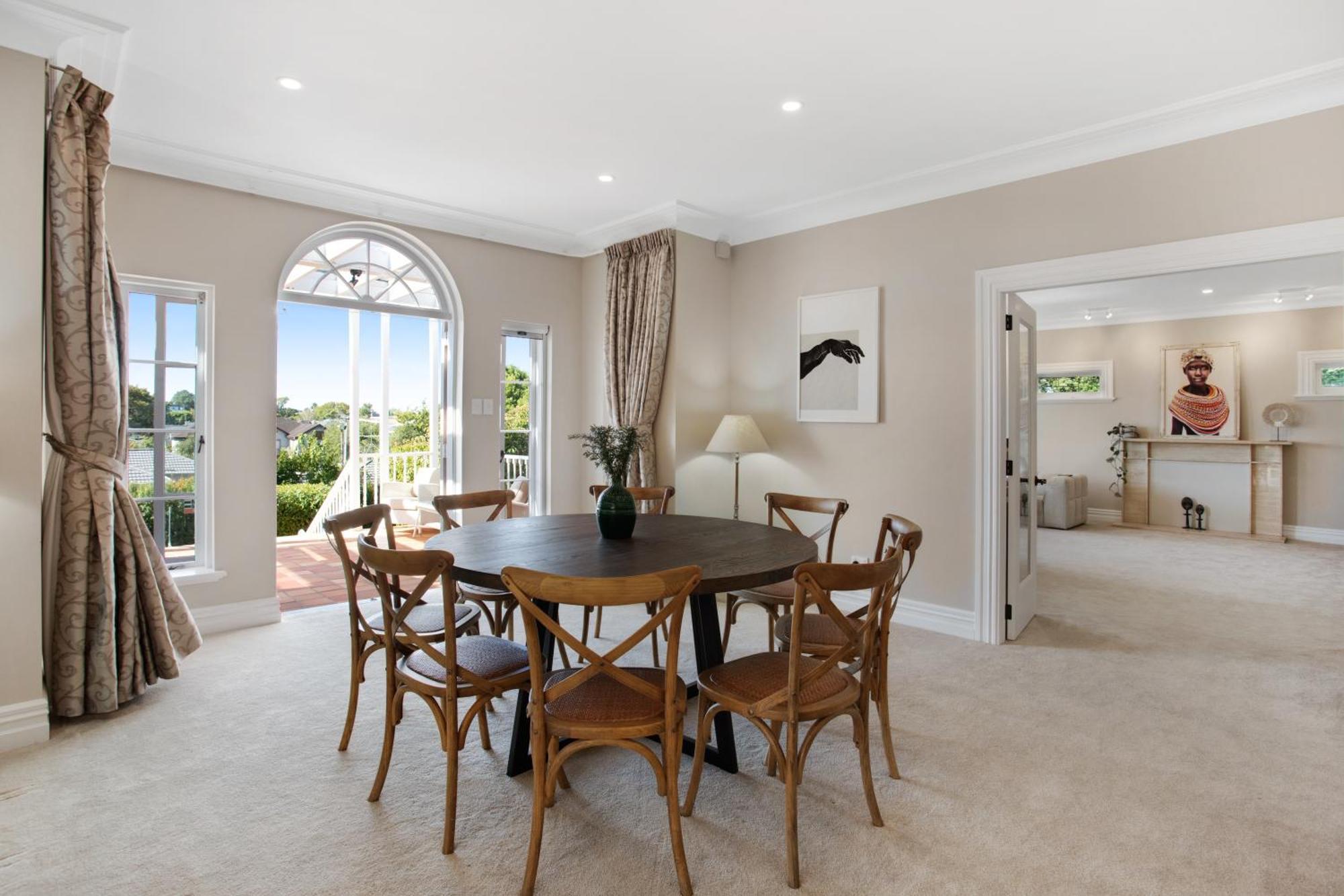 Grande Vista 5br Manor With Pool & Mt Eden Views Auckland