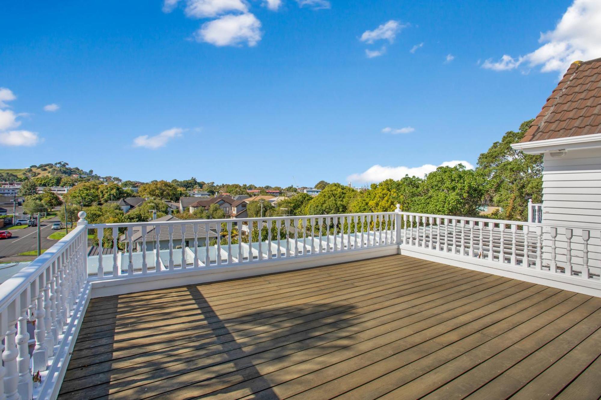 Holiday home Grande Vista 5br Manor With Pool & Mt Eden Views
