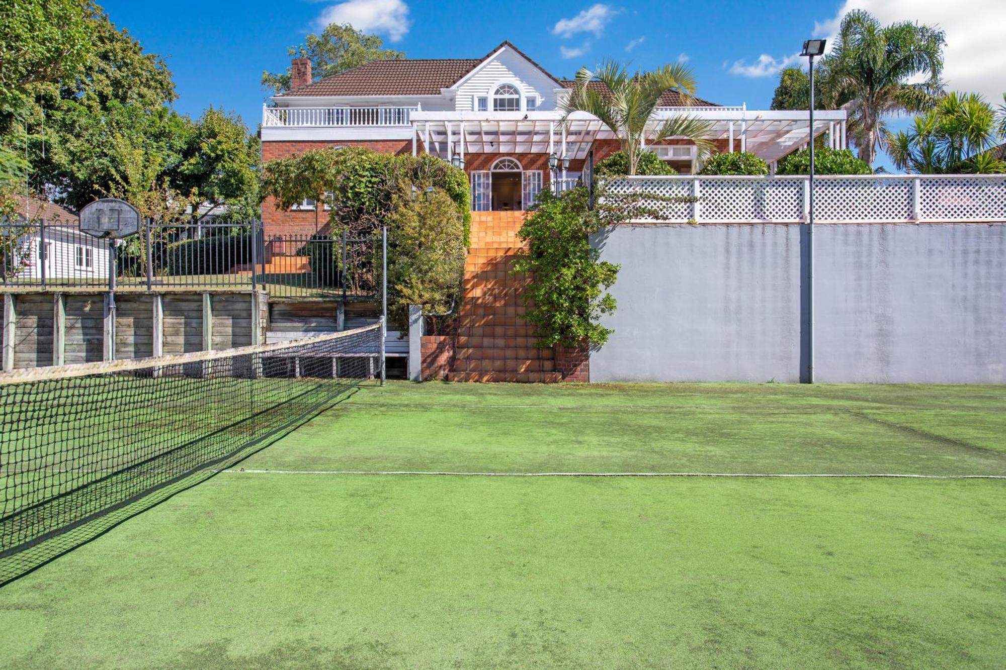 Holiday home Grande Vista 5br Manor With Pool & Mt Eden Views