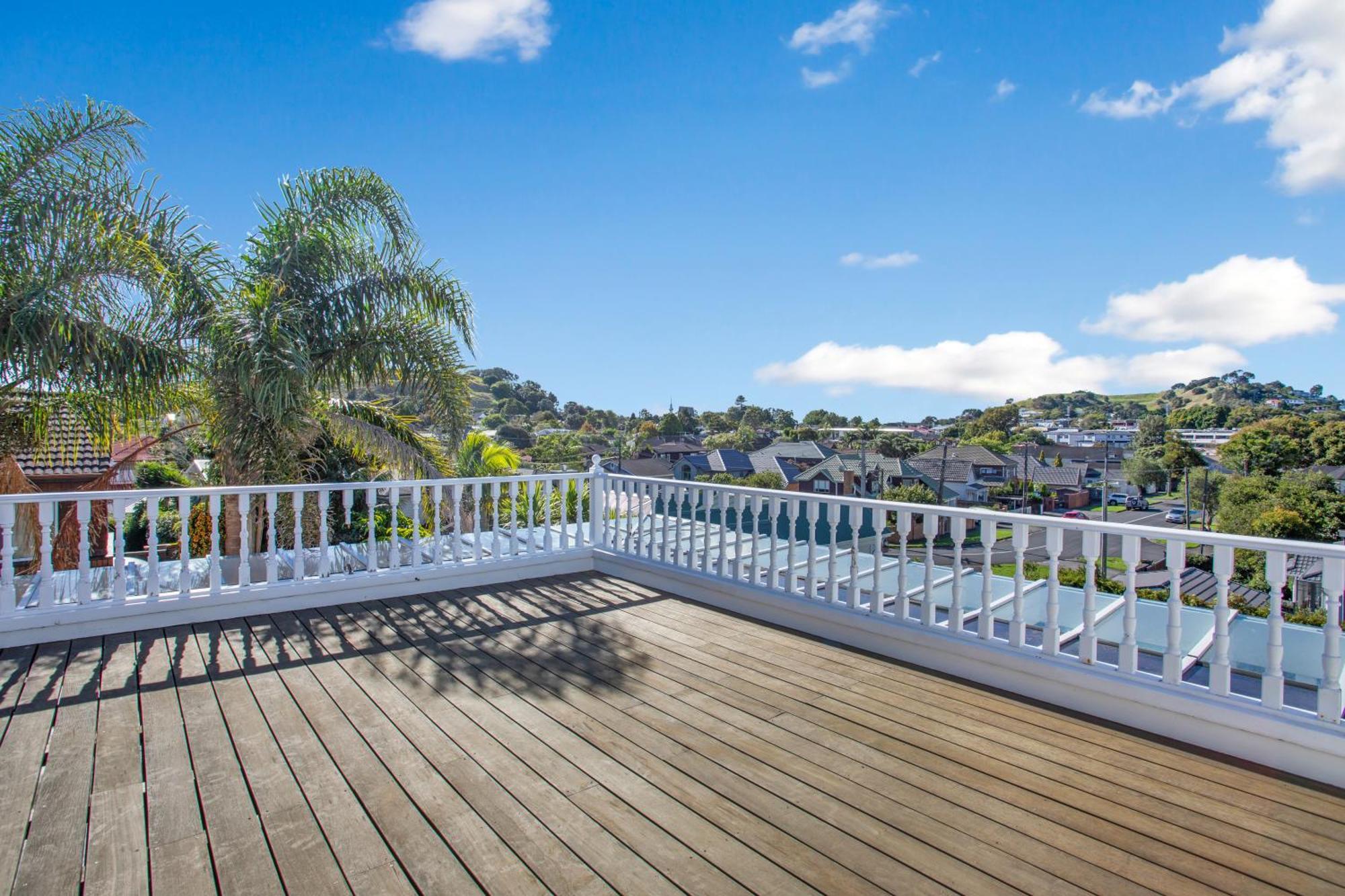 Grande Vista 5br Manor With Pool & Mt Eden Views Auckland