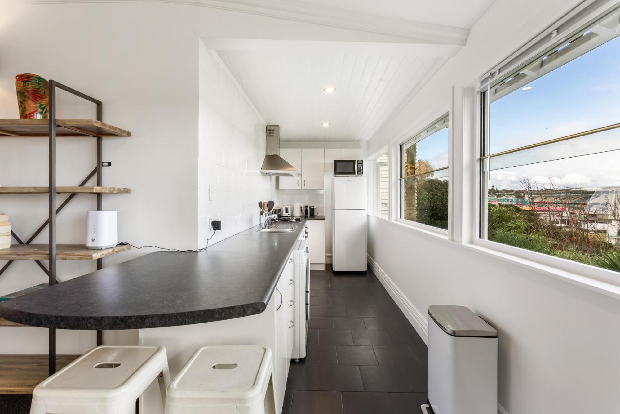 Beautiful Spacious 3br Auckland