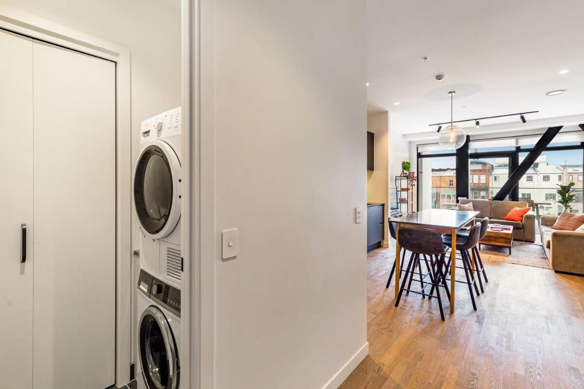 Modern Living In Prime Location Apartment