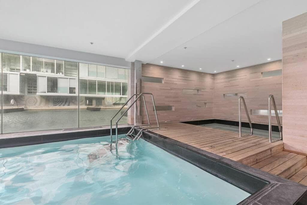 Charming One-bedroom In Wynyard Quarter Apartment