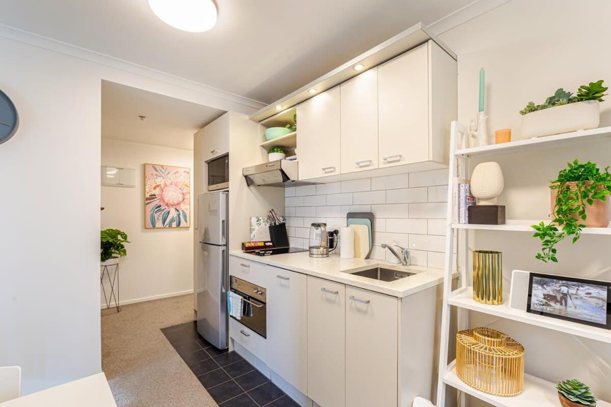 Prime Location - 2 Bedroom Urban Retreat * Auckland