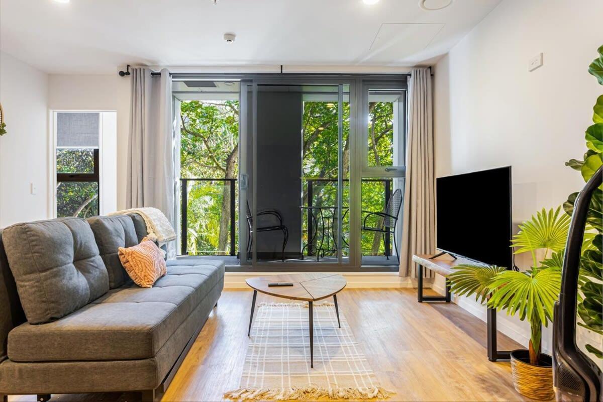 Charm - 2br Haven