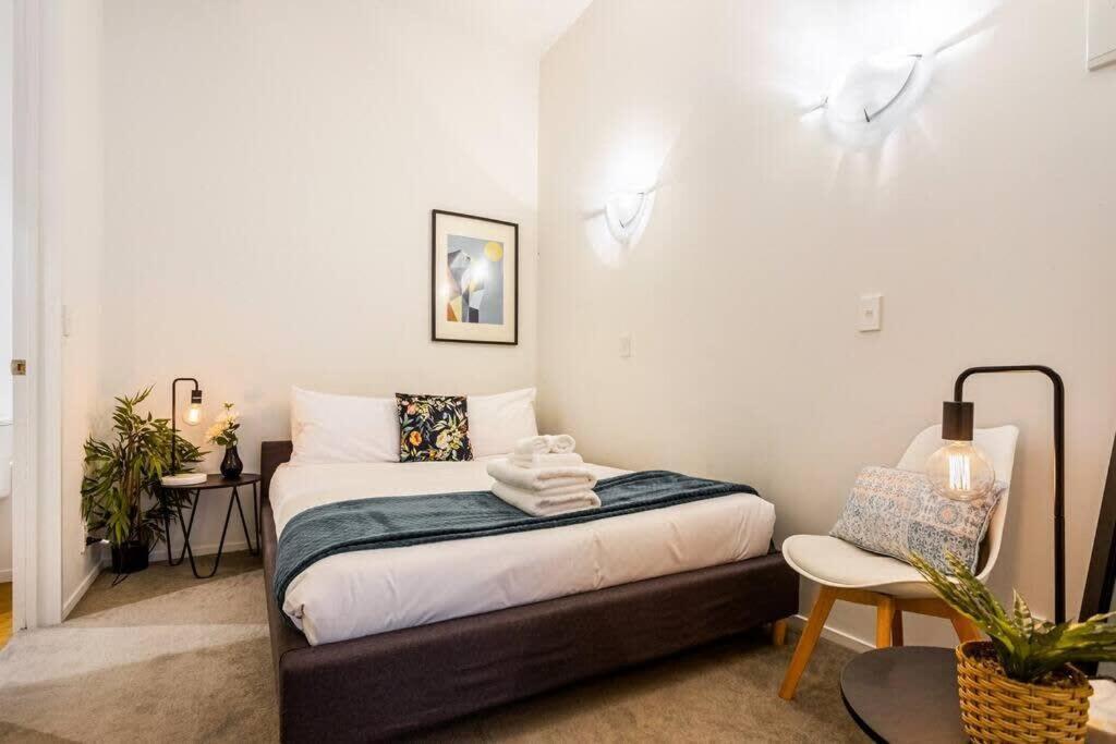 Cosy Queen St 1-br Apartment Auckland