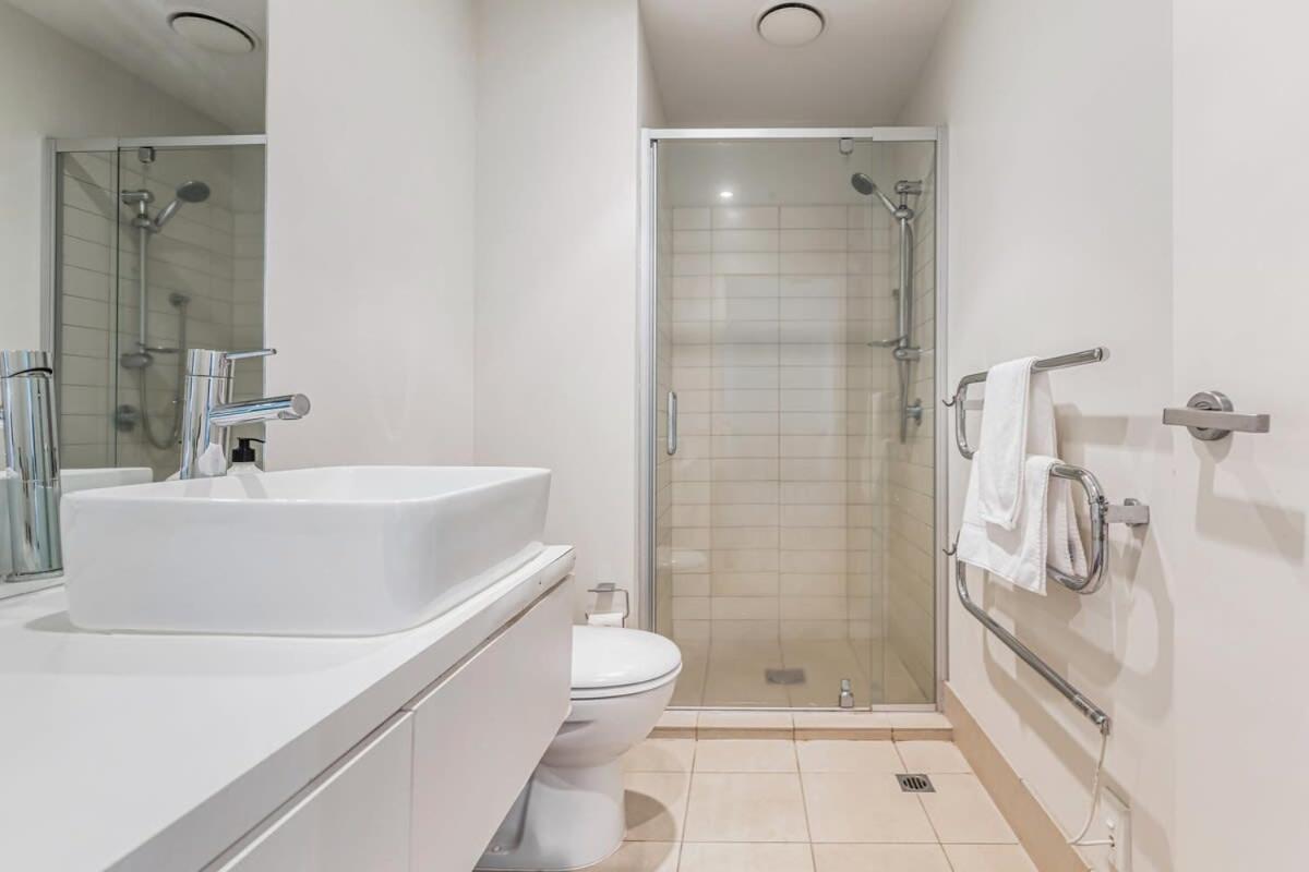 1br With Patio Close To Spark Arena * Auckland