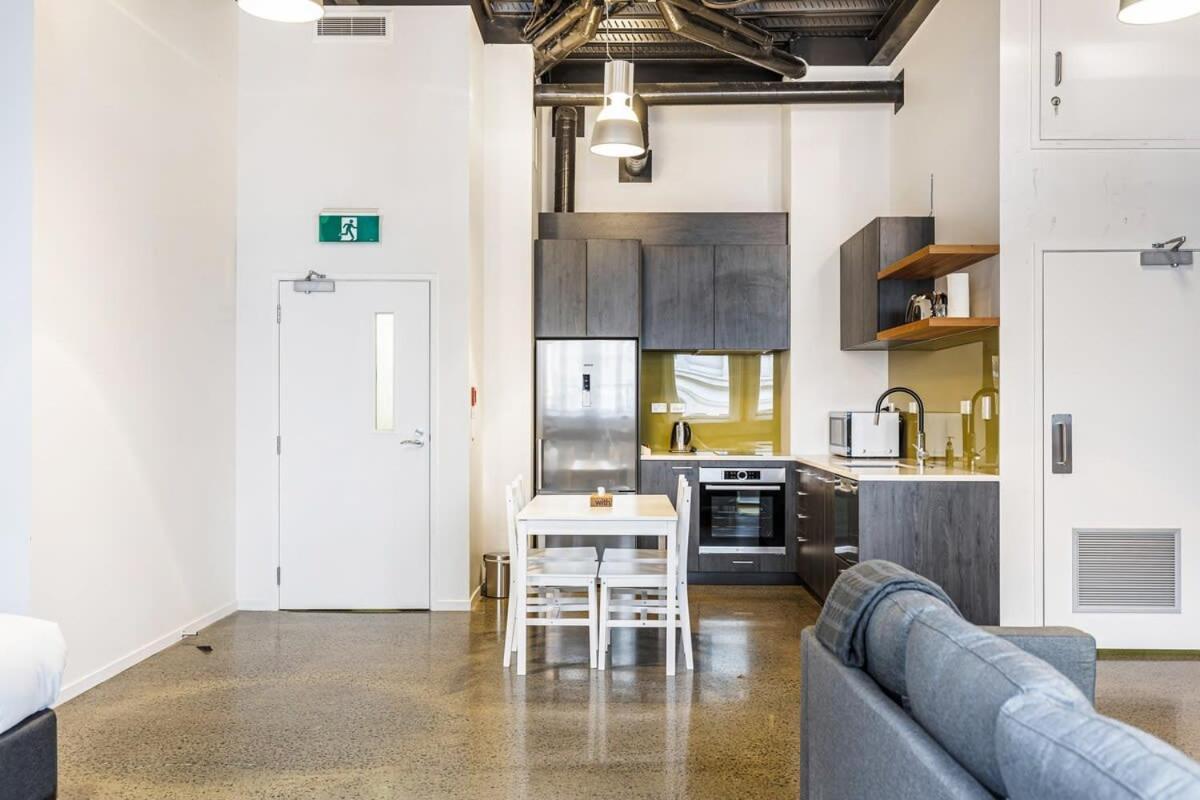 Apartment Modern + Prime Location *