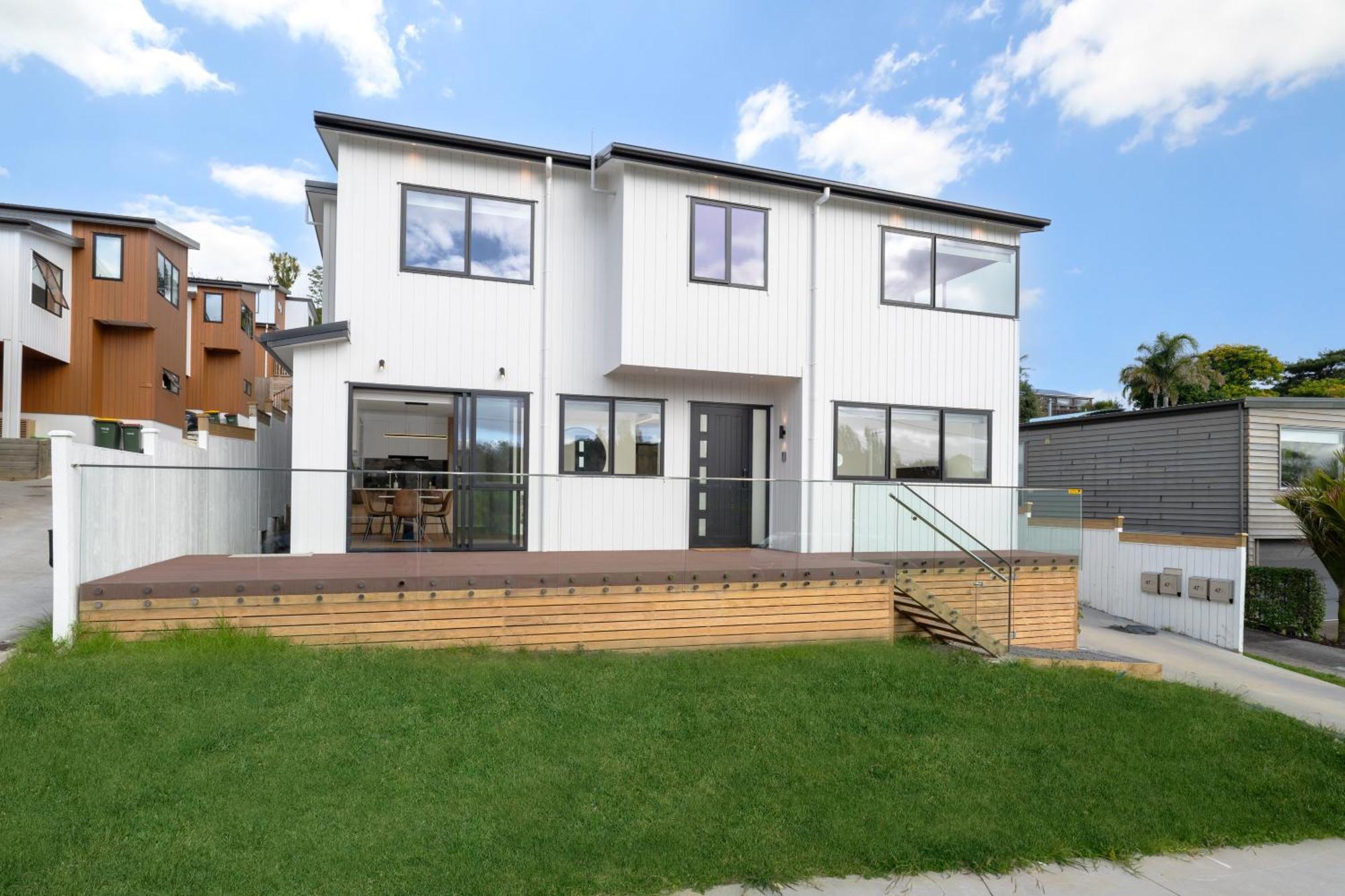 Luxury Sun Soaked Devonport Waterfront 4br *