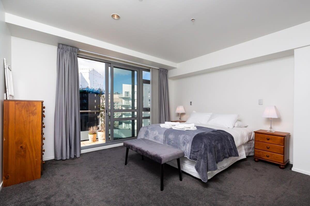 Stunning Three Bedroom Near Sky Tower * Auckland