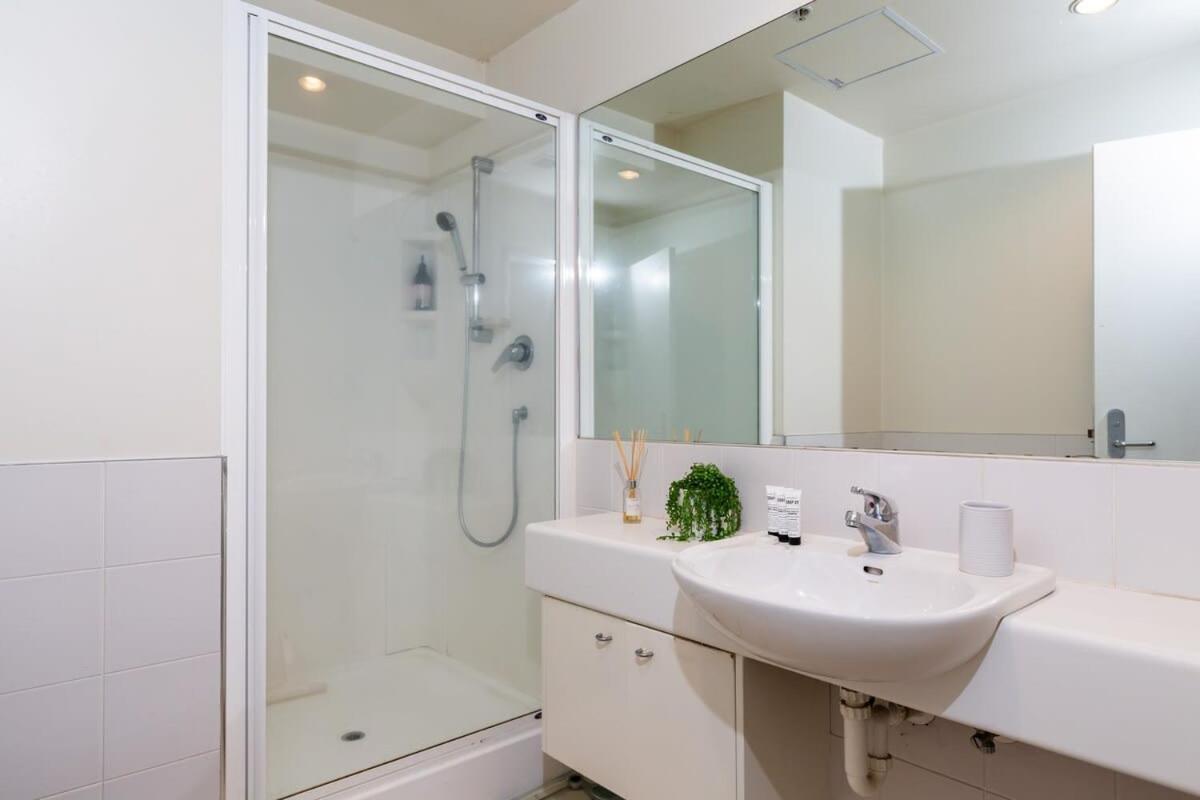Stunning Three Bedroom Near Sky Tower Auckland
