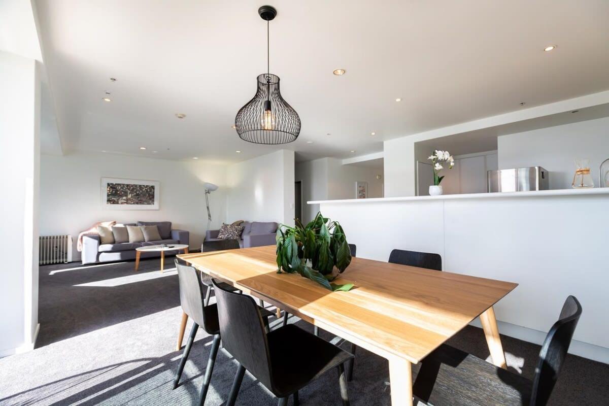 Stunning Three Bedroom Near Sky Tower * Auckland