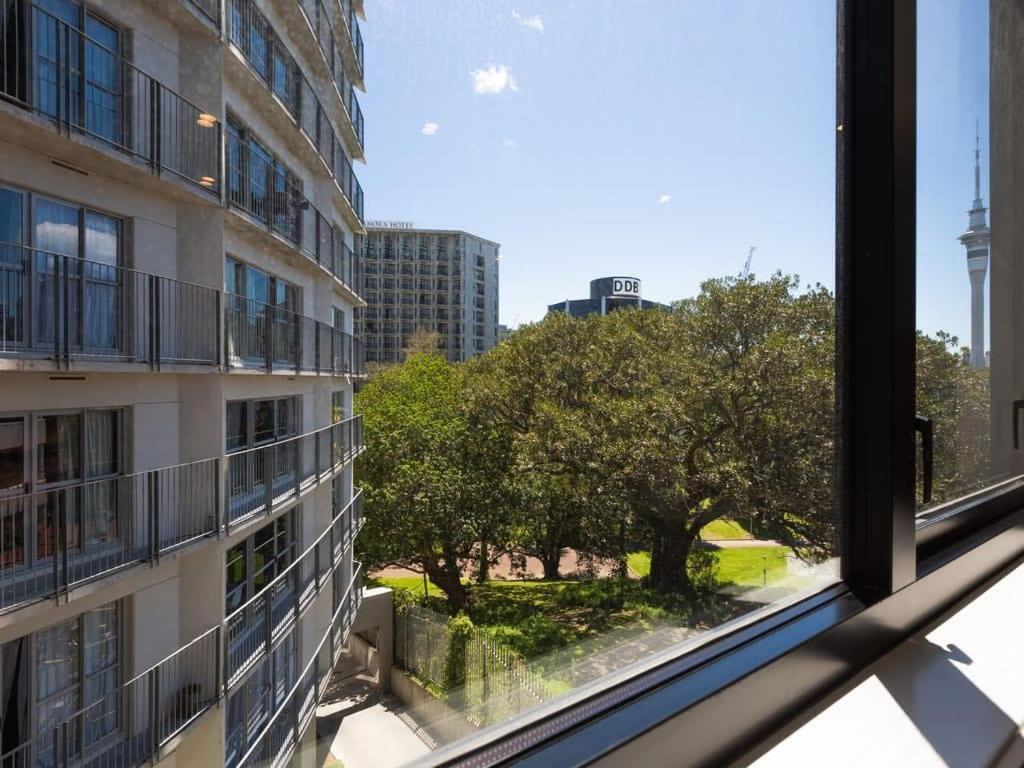 Apartment Beautiful Two Bedroom Next To Myers Park Auckland