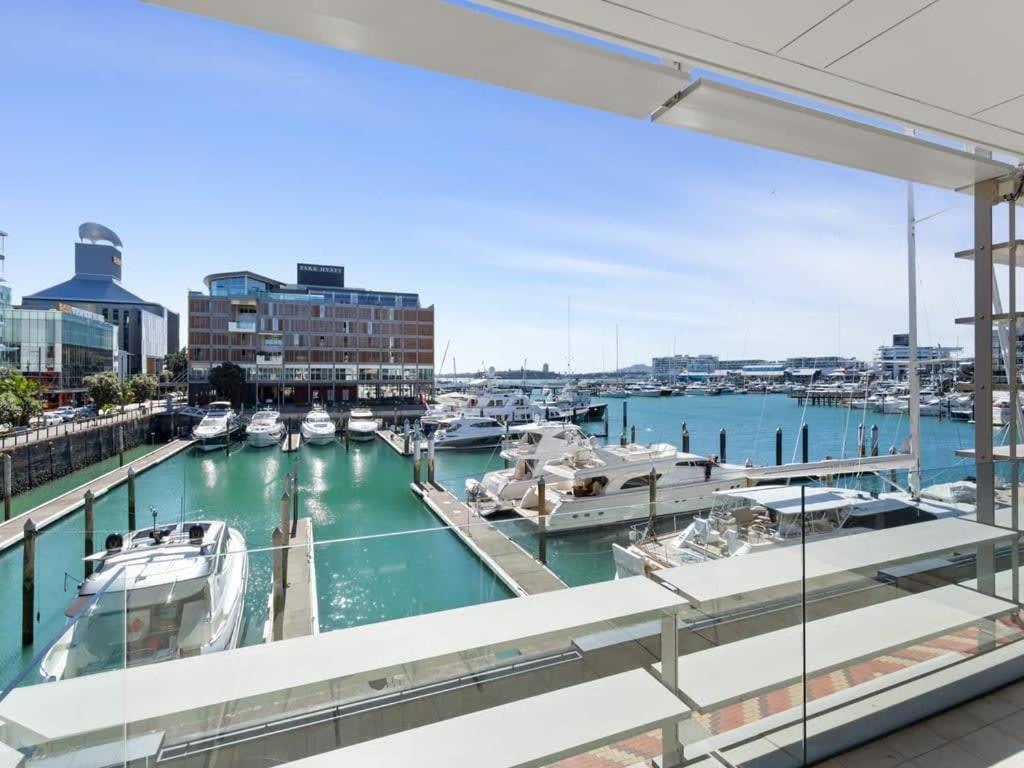 Gorgeous 2 Bedroom - Wynyard Quarter! Free Parking * Auckland