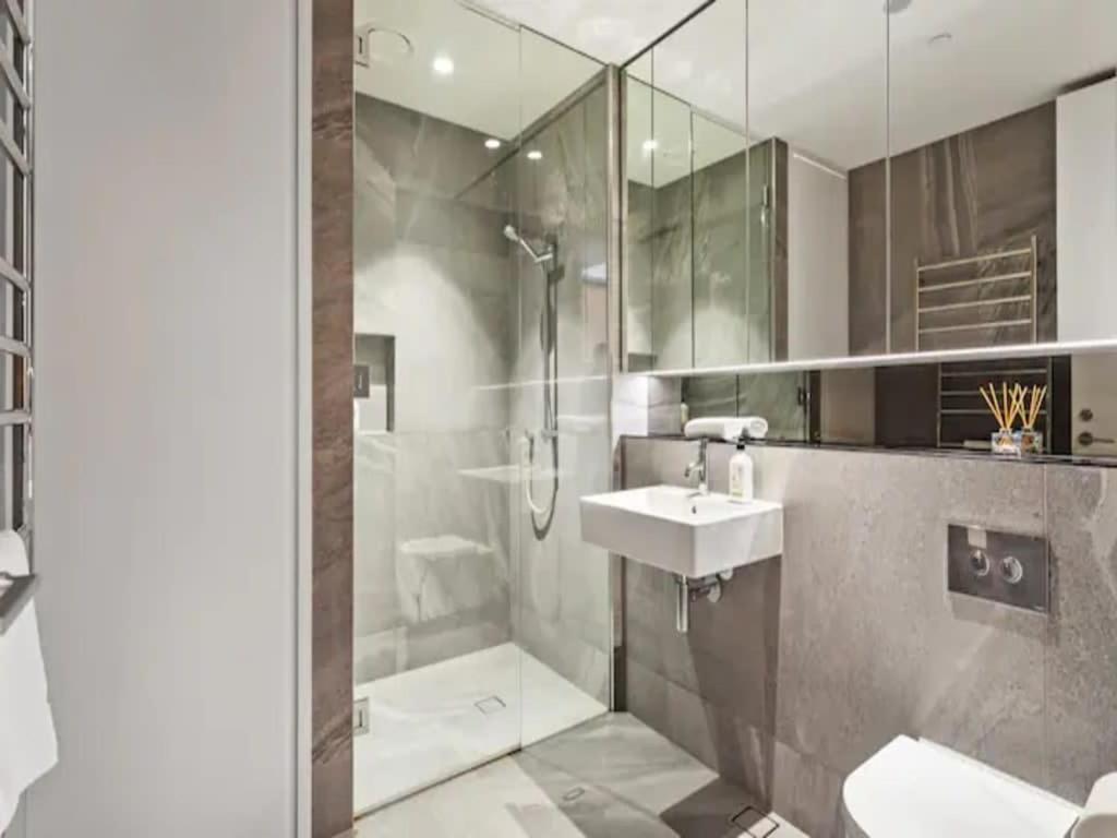 Modern One Bedroom In Wynyard Quarter Auckland