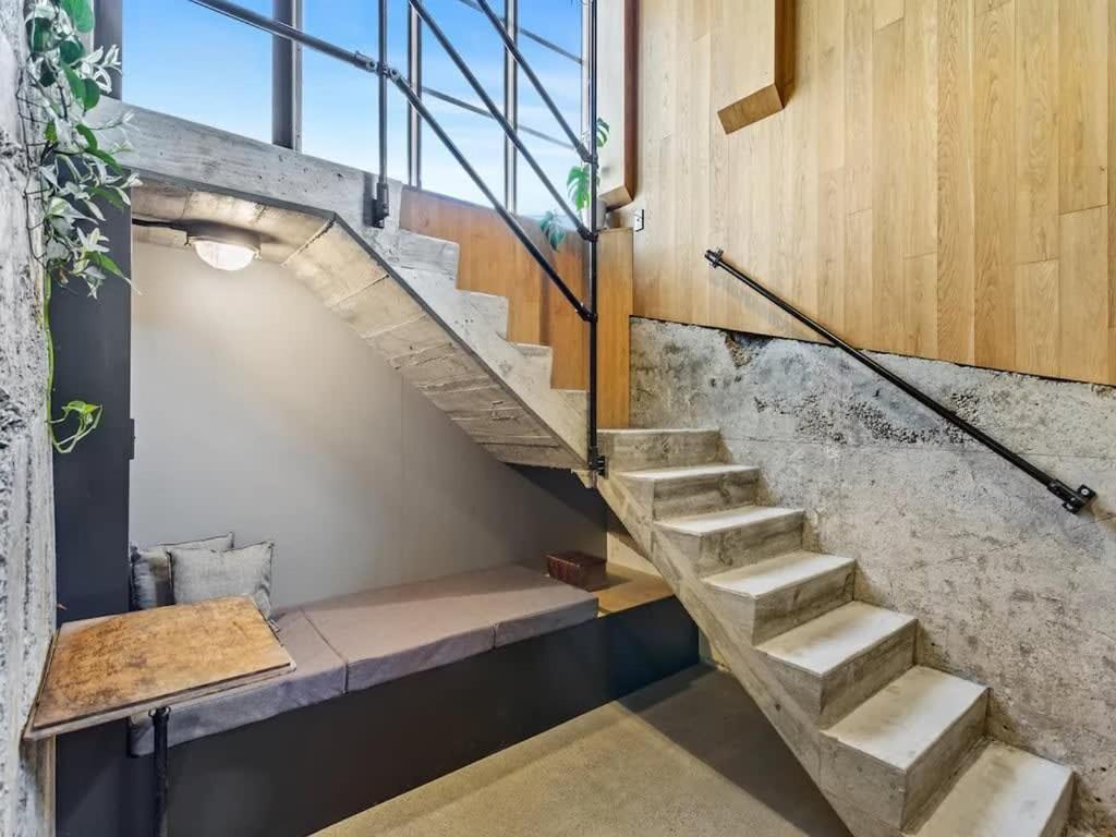 Unique Industrial-style In Apartment