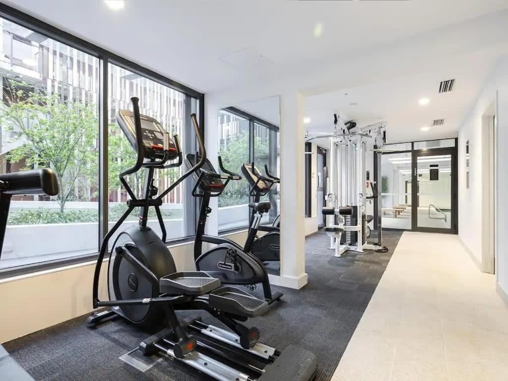 Cosy Two Bedroom With Balcony Pool And Gym * Auckland