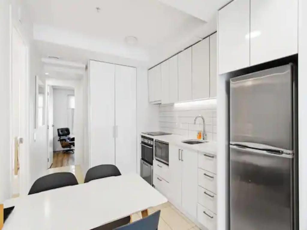 Apartment Modern With Remote Working Space Auckland