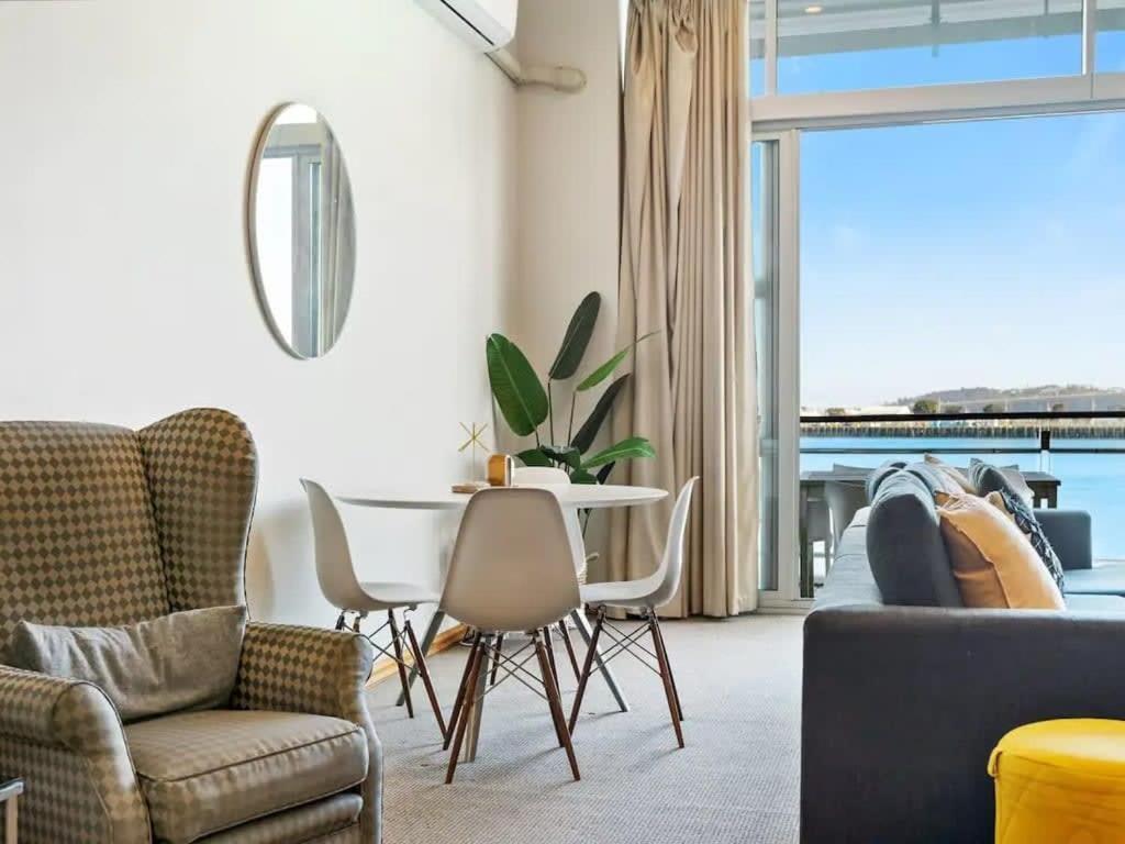 Relaxing Sea Wharf View