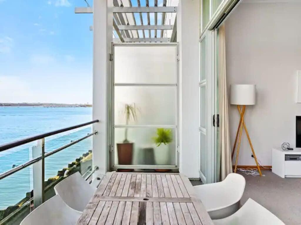 Relaxing Sea Wharf View Apartment *