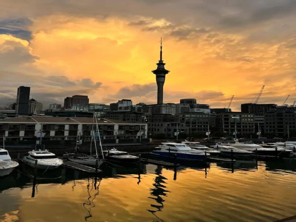 Stunning Views Of Viaduct Harbour Free Parking * Auckland
