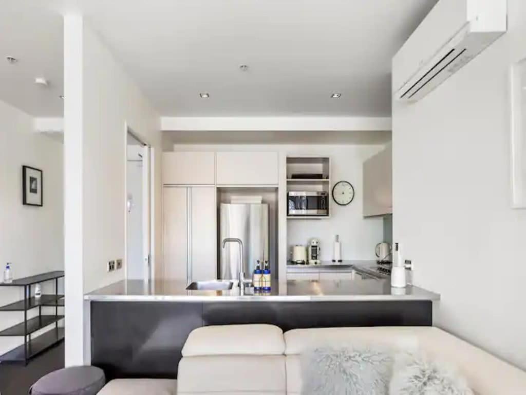 Apartment Stunning Views Of Viaduct Harbour Free Parking *