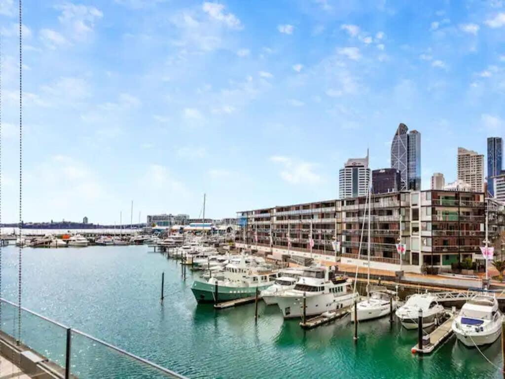 Stunning Views Of Viaduct Harbour Free Parking Apartment *
