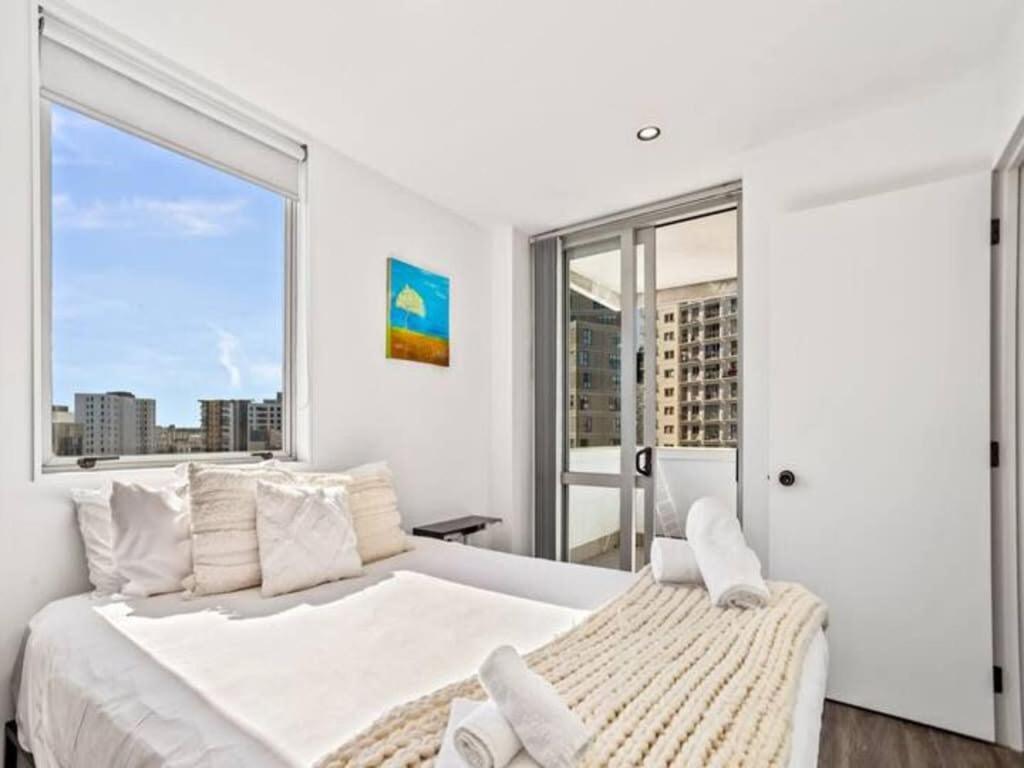 Modern One Bedroom In *