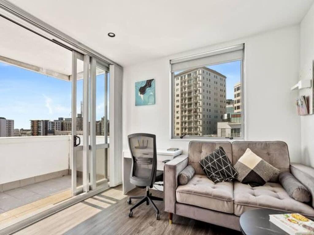 Modern One Bedroom In